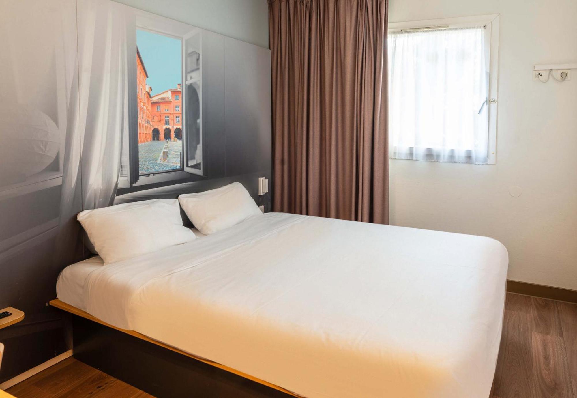 B&B Hotel Montauban Exterior photo