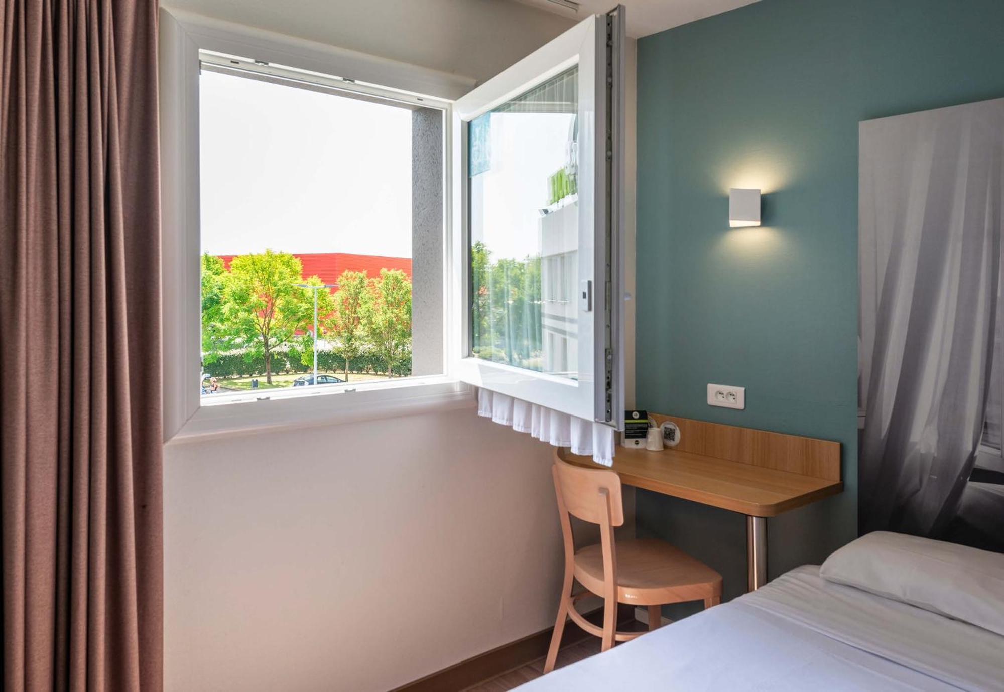 B&B Hotel Montauban Exterior photo