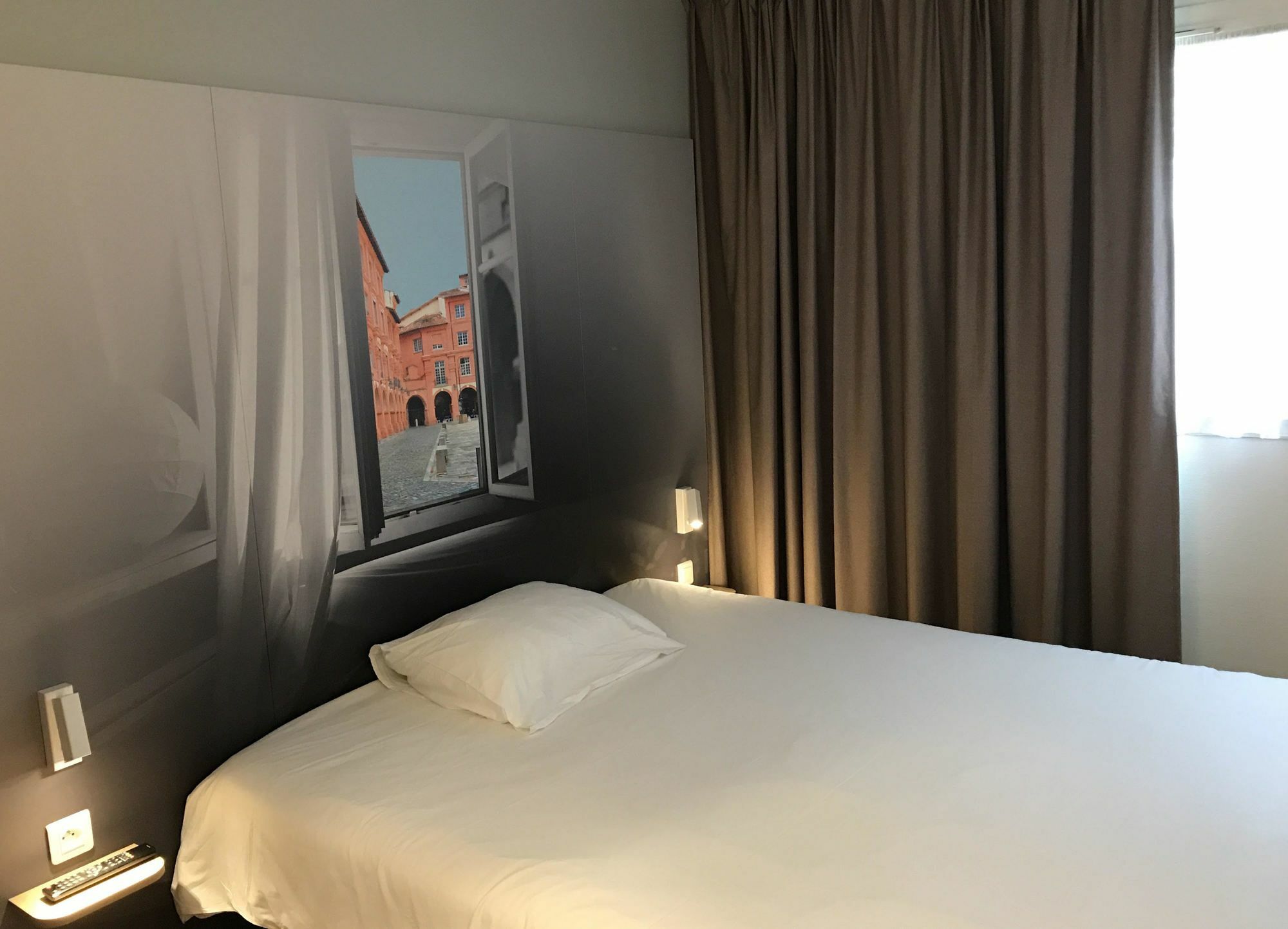 B&B Hotel Montauban Exterior photo